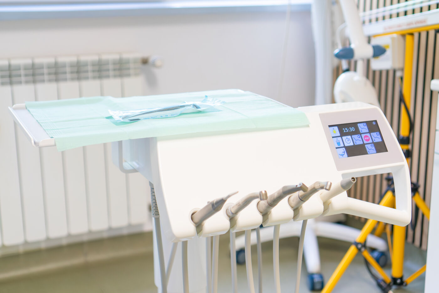 fa ete bonding i albire intr o singura clinica cum abordeaza atelierul de zambete estetica dentara in sector 3 bucure ti2